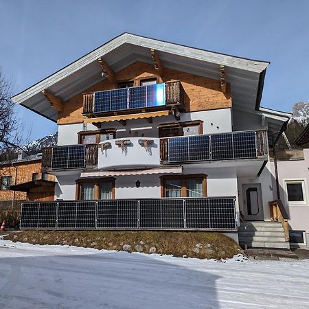 Ferienwohnung Rainer Kunterbunt Leogang Exterior foto