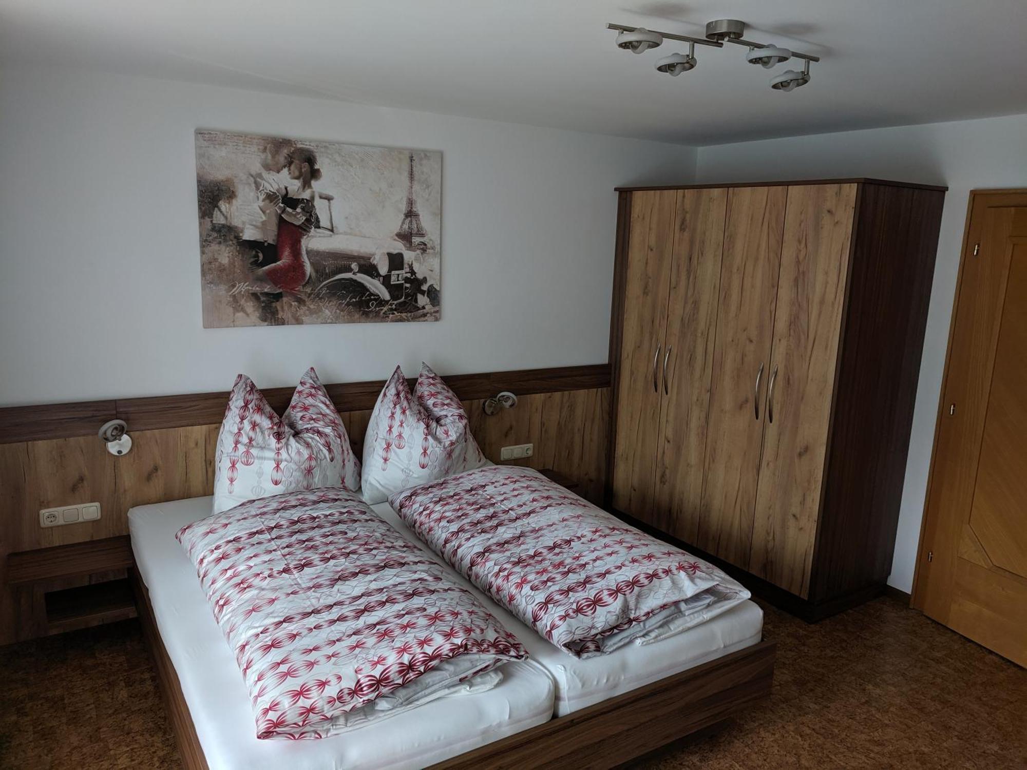 Ferienwohnung Rainer Kunterbunt Leogang Exterior foto