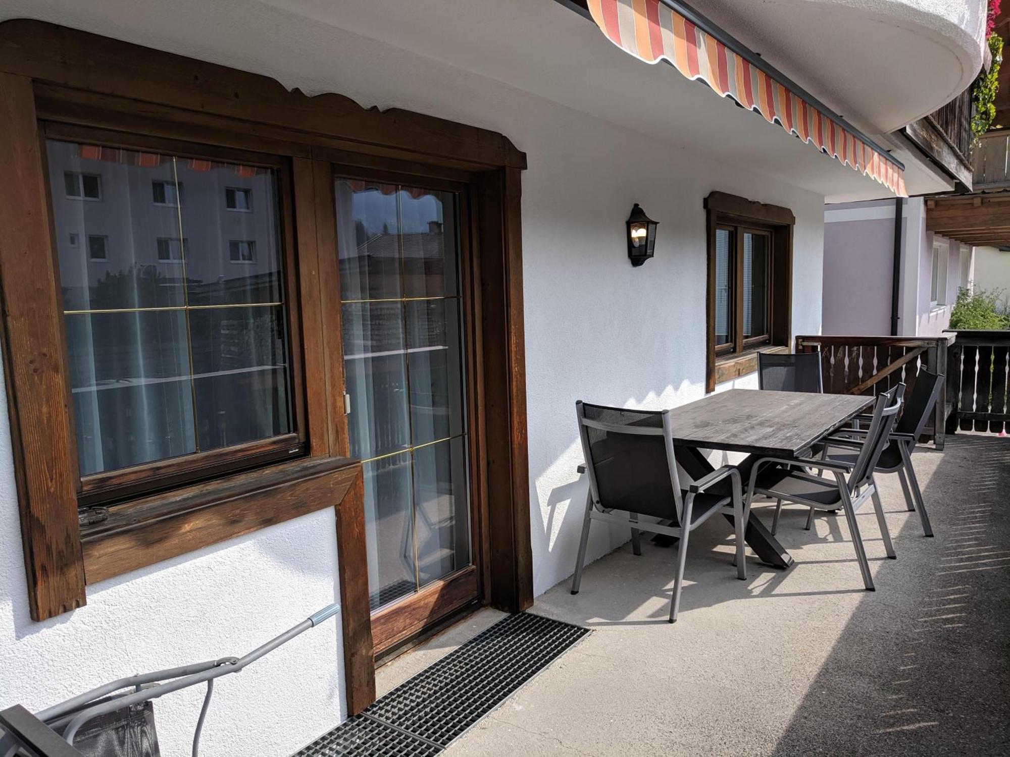Ferienwohnung Rainer Kunterbunt Leogang Exterior foto
